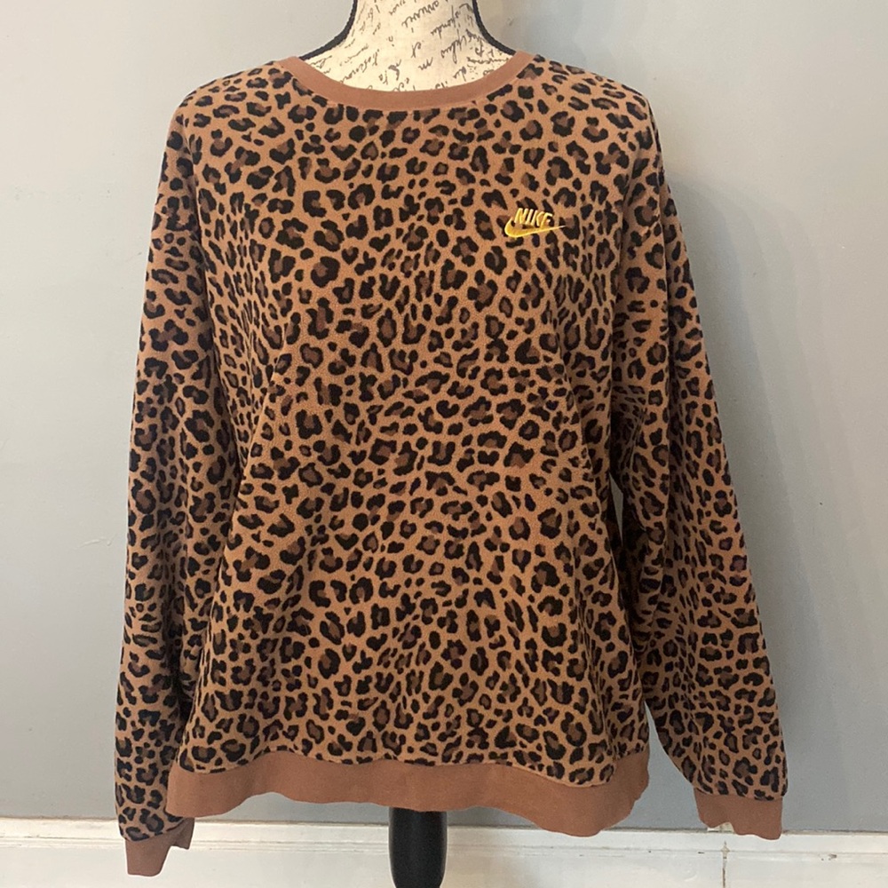 Nike pullover sweater